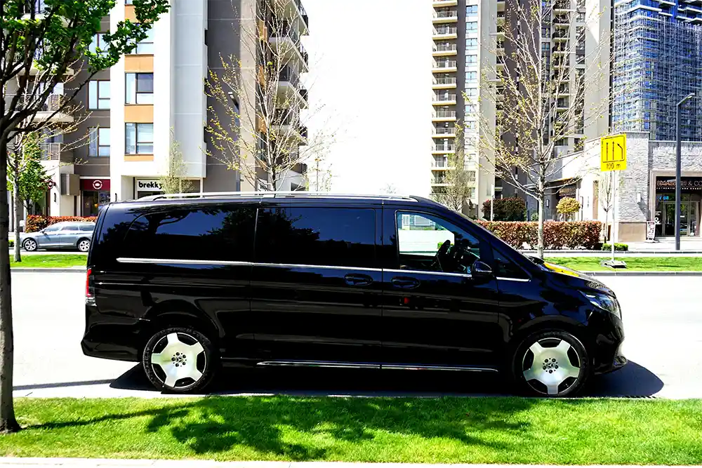 Mercedes V Class Exclusive - Business Premium
